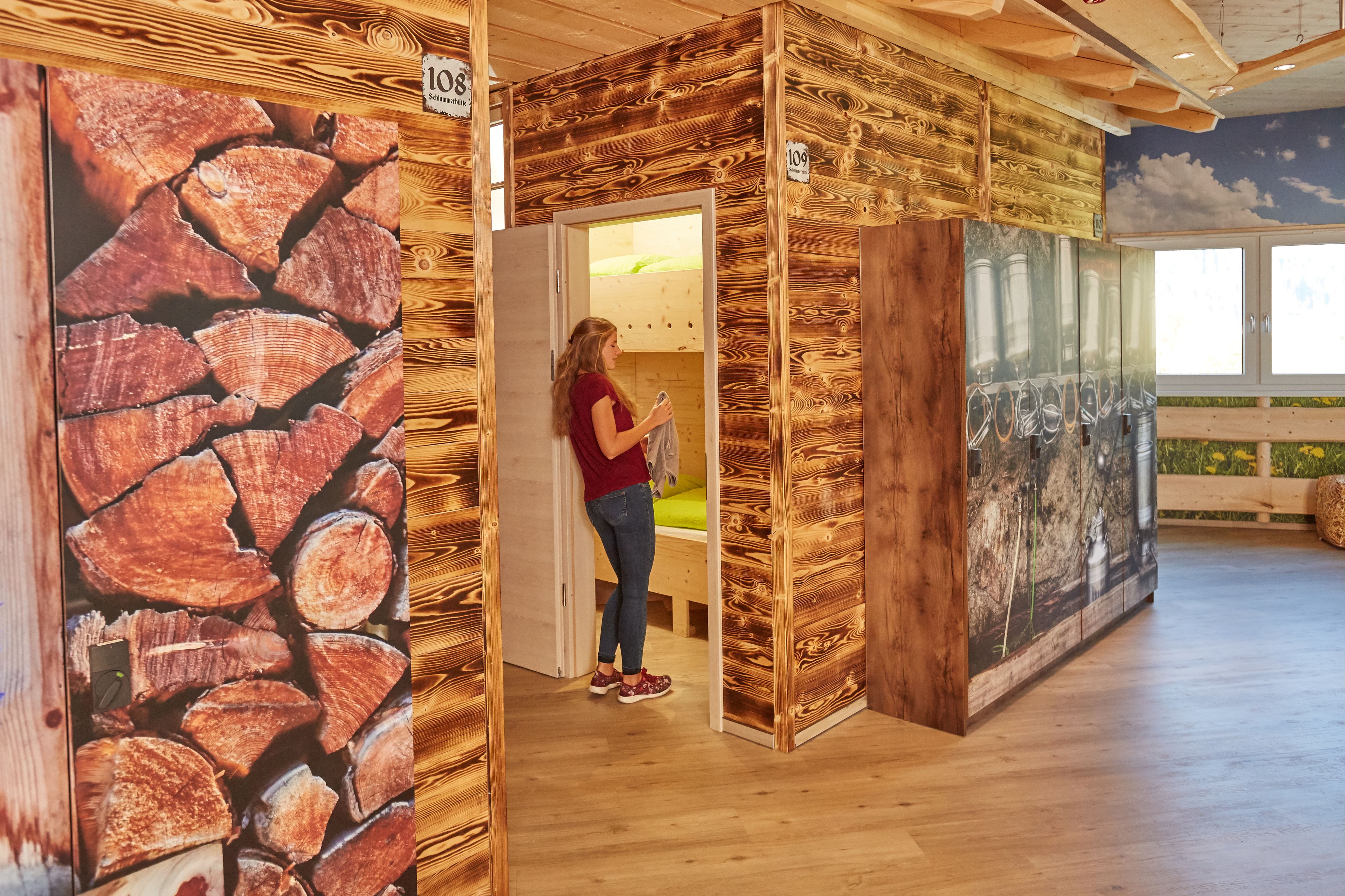 twin room, shared bathroom (schlummerhütte) | desk, soundproofing, free wifi, bed sheets