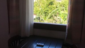 Economy Room, 1 Double Bed, Non Smoking, Courtyard View | Living area - Simple (Antalya)