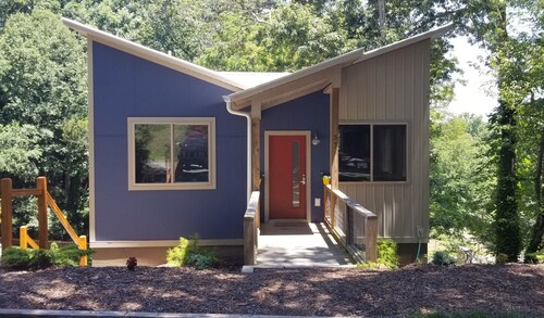 Modern rental in Asheville