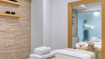 Sauna seca, tratamentos faciais, massagens
