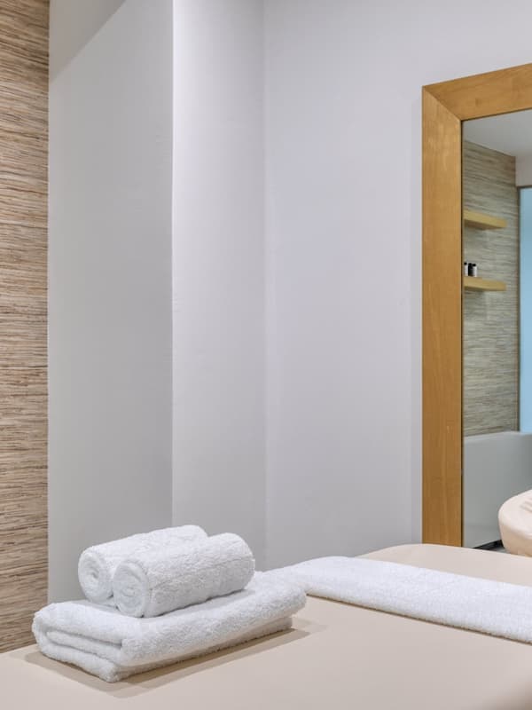 Sauna, facials, massages