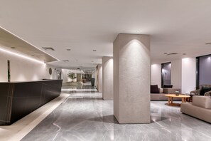Interior - Las Hotel & Spa (East Mani)