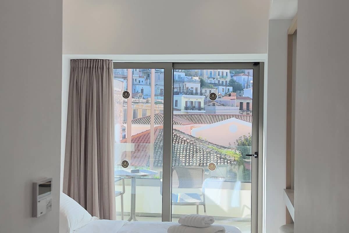 Chambre Standard avec lits jumeaux | Literie de qualitĂ©, coffre-fort, rideaux dâobscurcissement