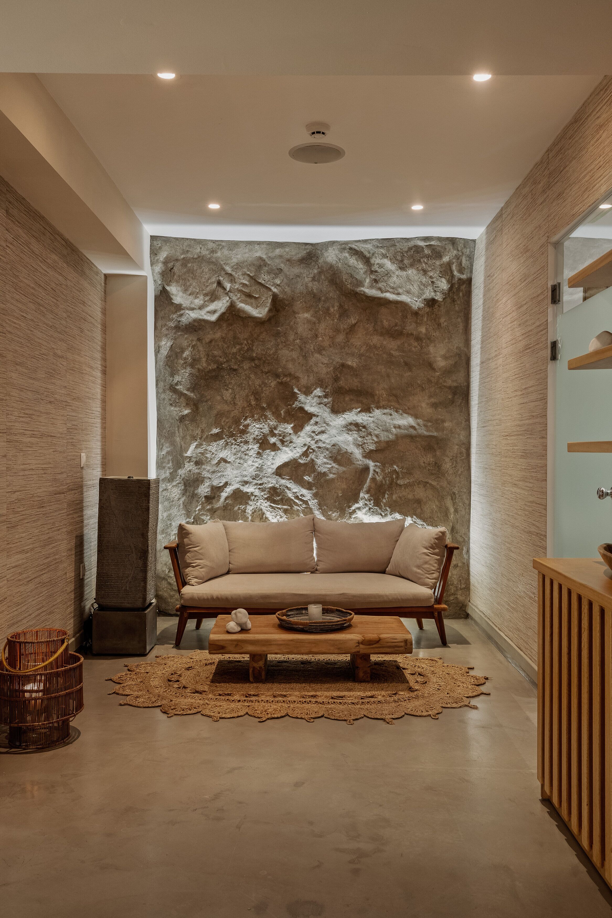 sauna, facials, massages