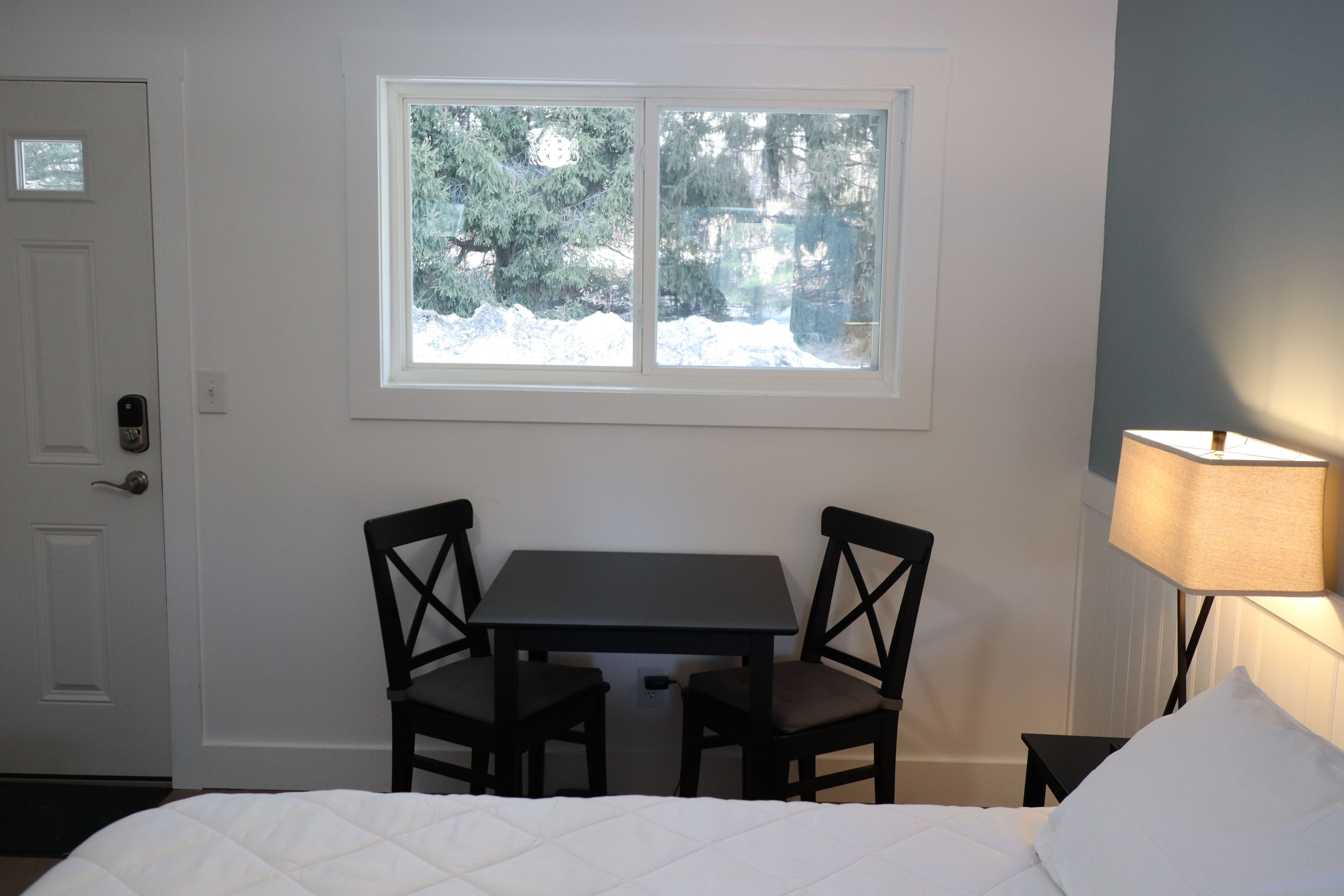 traditional room, 1 king bed | 1 bedroom, premium bedding, blackout curtains, iron/ironing board