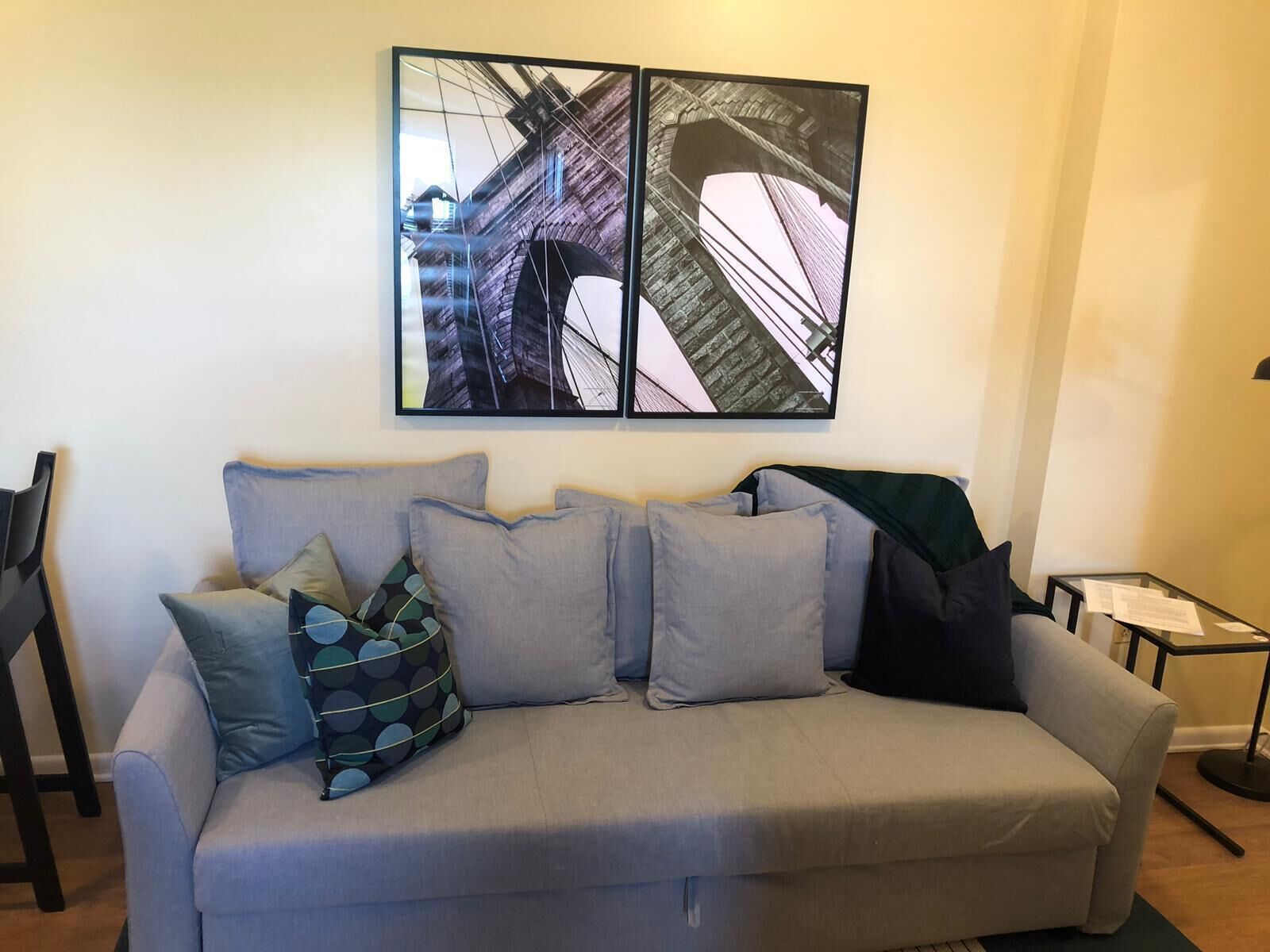 1715 5E · Classy and Cute 2b Apt/20 min to NYC-Parking Avail
