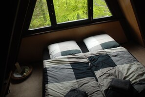 3 bedrooms, free WiFi, bed sheets - Eifelwolke - Holiday home in Kerschenbach for up to 6 people - near the Kyll cycle path (Kerschenbach)