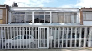 Front of property - Way Maker Hostal (Bogotá)