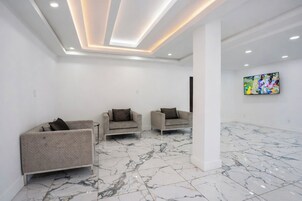 Zona de estar del vestíbulo