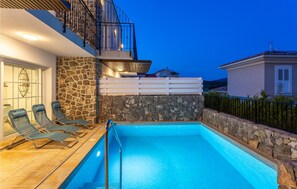 Beheizter Pool