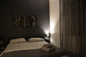 1 多间卧室、客房内保险箱、熨斗/熨衣板、免费 WiFi