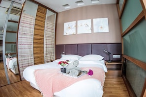 2 Schlafzimmer, Bügeleisen/Bügelbrett, WLAN, Bettwäsche