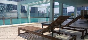 Outdoor pool - [Promo] KLCC Twin Towers - Studio Apartment - Home Sweet Home (Kuala Lumpur)