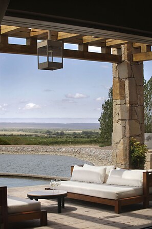 Breakfast, lunch and dinner served  - Rosell Boher Winery Lodge & Spa (Ugarteche)