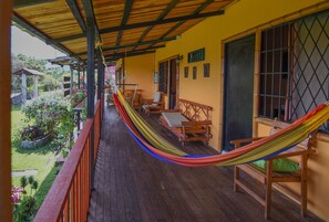 Flat-screen TV - Hotel Alto de los Andaquies (San Agustin)