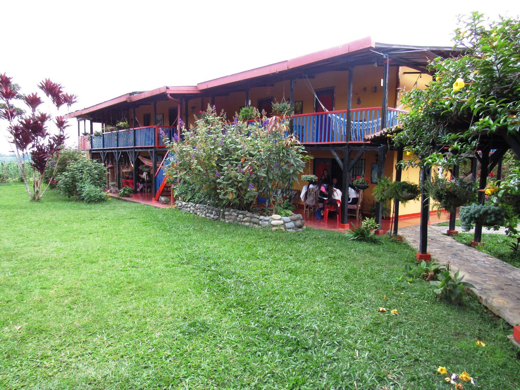 standard room, mountain view | garden view