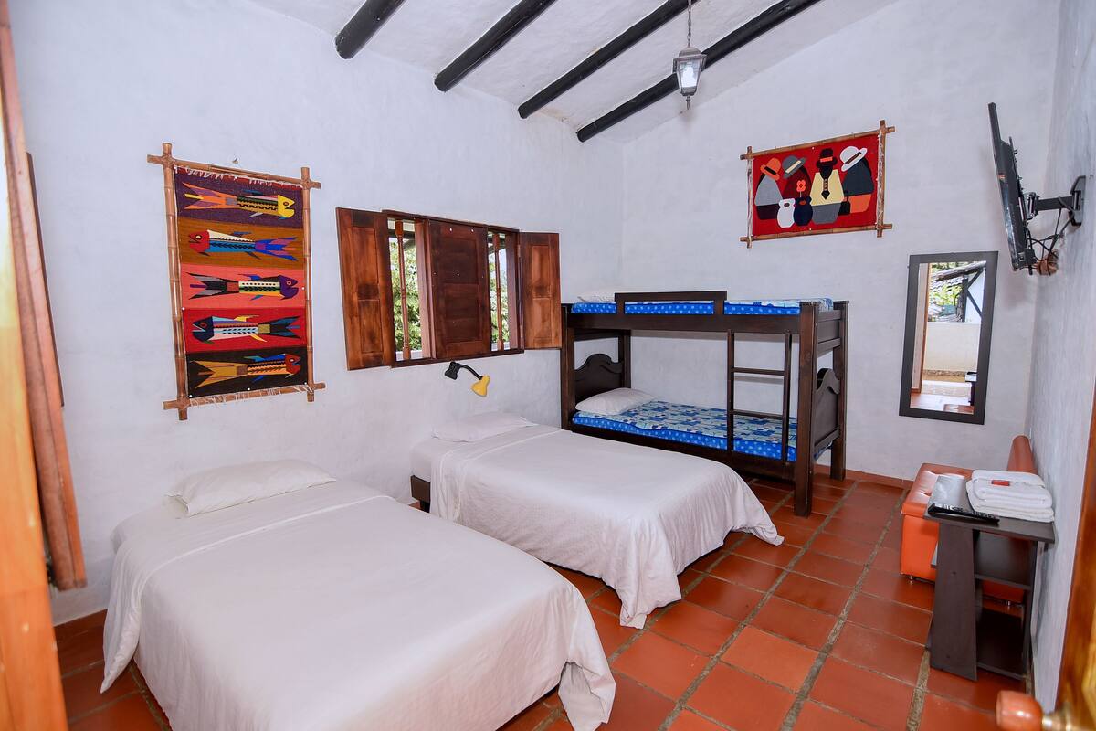 Standard Room, Mountain View | Free WiFi, bed sheets