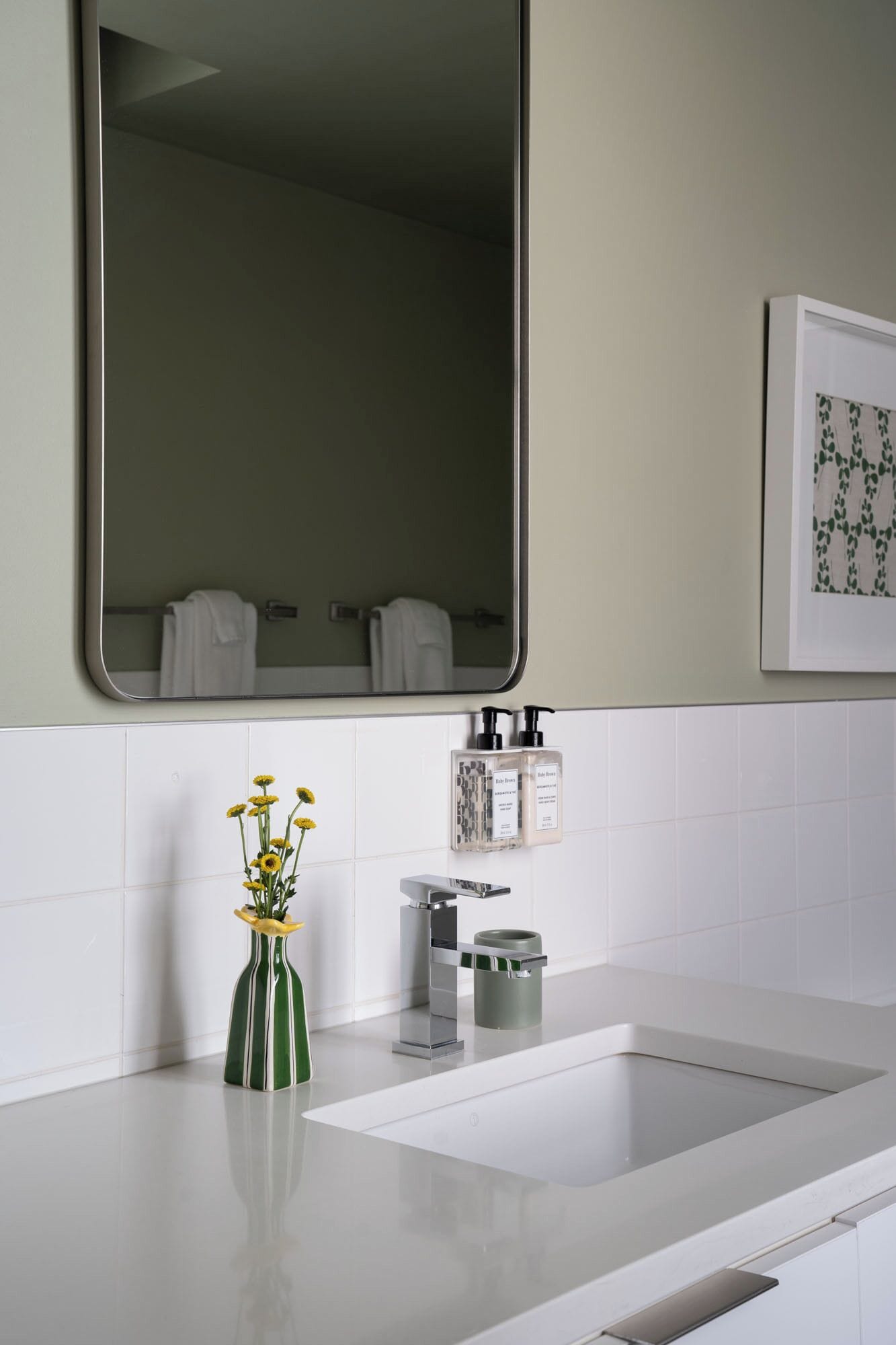 room 305 | bathroom | shower, rainfall showerhead, free toiletries, hair dryer