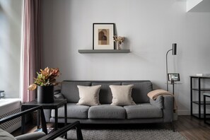 Room 203 | Living area