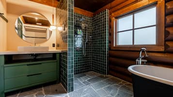 Chalet | Kamar mandi | Pengering rambut, handuk, sabun, dan sampo