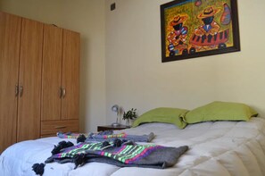 2 bedrooms, individually furnished, laptop workspace, blackout curtains - Hermoso departamento a 5 min del centro (Mendoza)