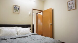 3 bedrooms, WiFi, bed sheets