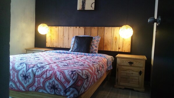 家庭公寓 | 遮光窗簾/窗簾、熨斗/熨衫板、免費 Wi-Fi、床單