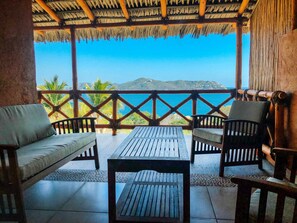 Deluxe Condo, 3 Bedrooms, Sea View | Balcony view