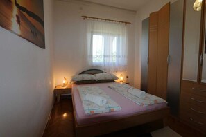 1 bedroom, bed sheets - Apartment Zinka A2 (Silo - island Krk)