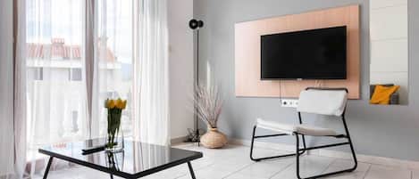 TV