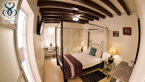 Standard Room | Premium bedding, in-room safe, blackout drapes, WiFi (free) - Hotel Tres Sofías (Querétaro)