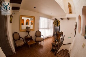 Detall de l'interior