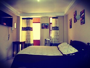 Blackout curtains, free WiFi