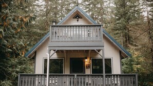 Exterior - august place (Spokane)