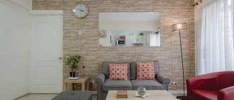 Beautiful apartment in unbeatable location | Living area