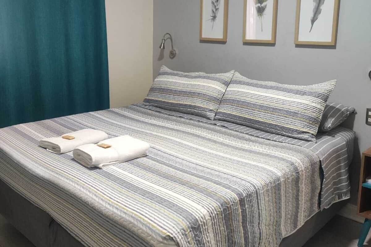 Dobbeltværelse | Individuelt design, individuel indretning, strygejern/strygebræt