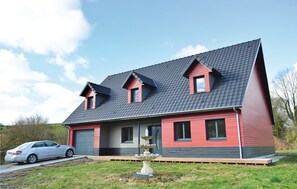 Exterior - Gorgeous home in Saint-Denoeux with sauna (Saint-Denoeux)