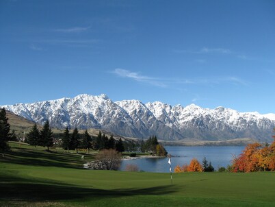 Ramada by Wyndham Queenstown Central