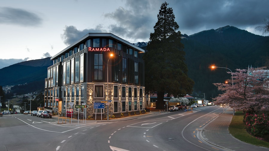 Ramada by Wyndham Queenstown Central