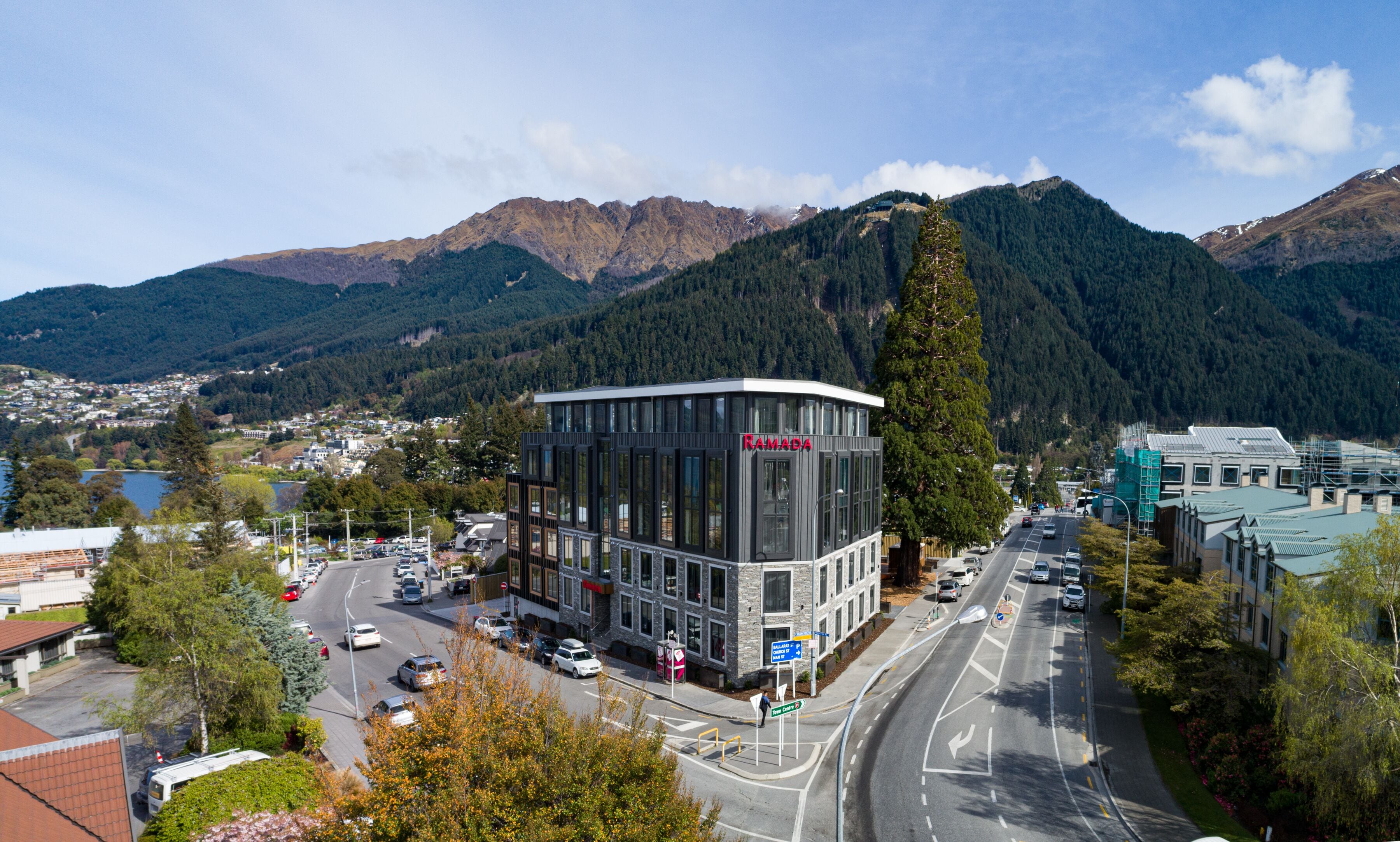 Foto - Ramada by Wyndham Queenstown Central