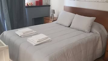 2 bedrooms, desk, iron/ironing board, travel crib