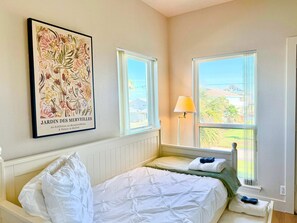 4 bedrooms, memory foam beds, WiFi, bed sheets