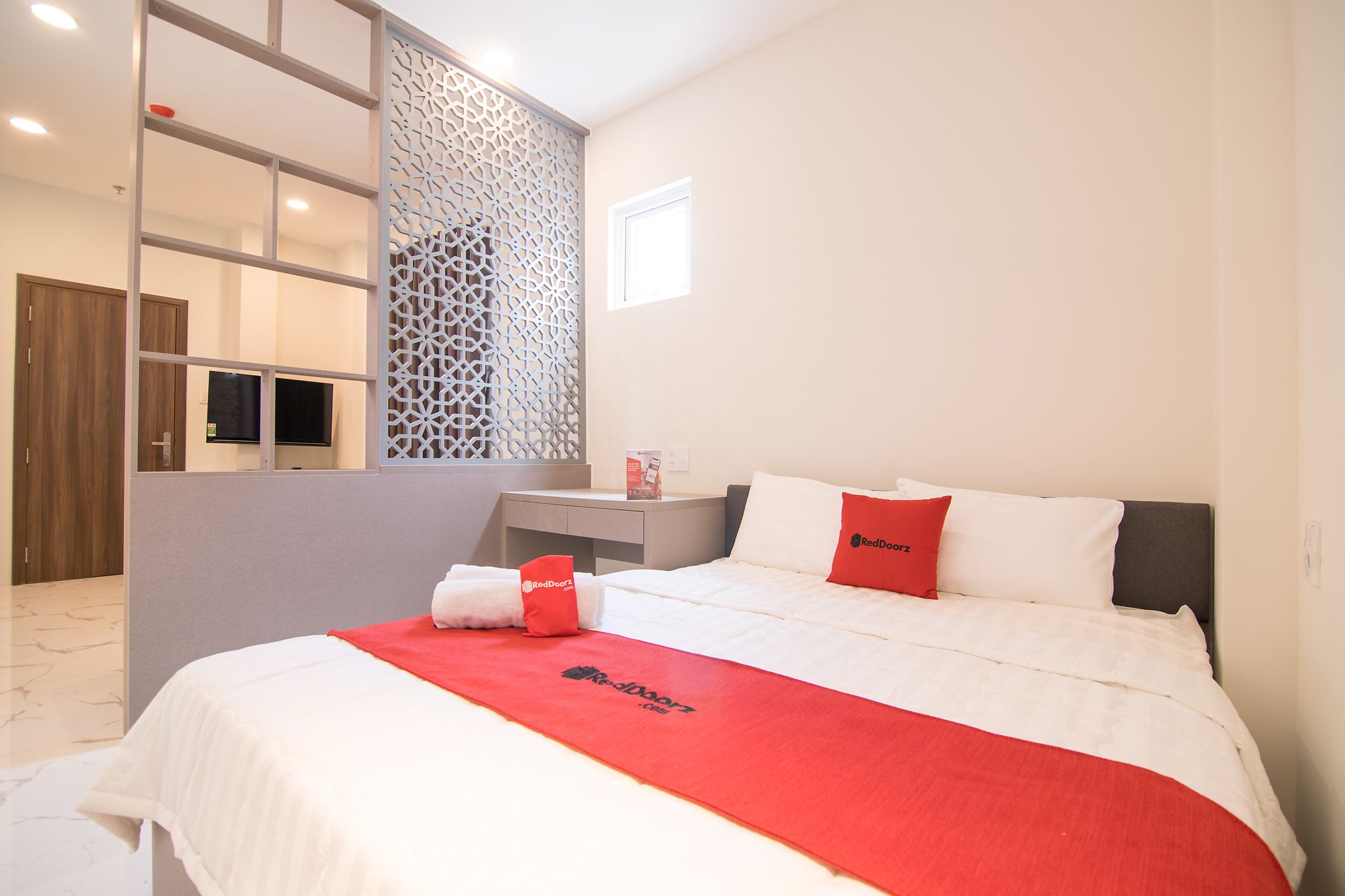 デラックス ルーム | デスク、WiFi (無料)、ベッドシーツ