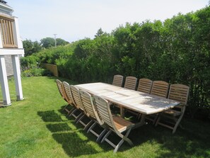 Outdoor dining - Brand new modern 2 bedroom apartment (Nantucket)