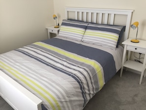 2 bedrooms, iron/ironing board, WiFi, bed sheets
