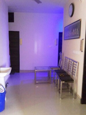 Interior detail - Hotel The Atulyam (Nohar)