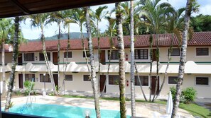 Innendørsbasseng og utendørsbasseng