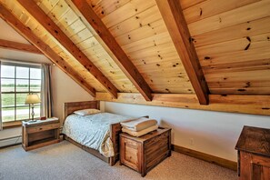 4 Schlafzimmer, Schreibtisch, Bügeleisen/Bügelbrett, Internetzugang