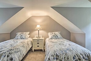 3 Schlafzimmer, Schreibtisch, Bügeleisen/Bügelbrett, Internetzugang