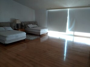 独立别墅, 5 间卧室, 私人游泳池 | 遮光窗帘、熨斗/熨衣板、免费 WiFi